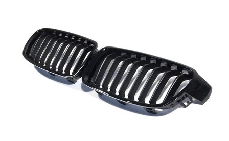 Grille hoogglans zwart met matte spijlen F30 F31